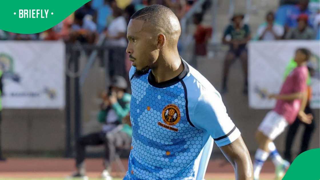 Kaizer Chiefs urged to drop interest in signing Oswin Appollis this summer. Kaizer Chiefs urged to drop interest in signing Oswin Appollis this summer.
