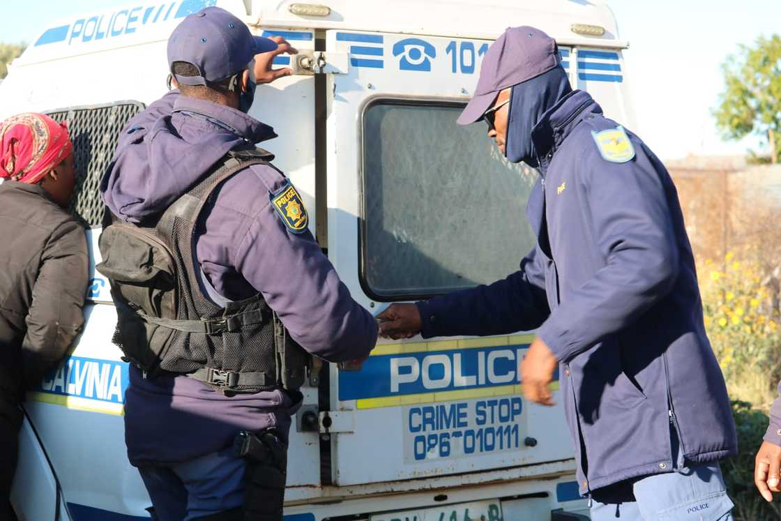 Two officers sustained injuries during a fatal shootout with heist suspects in KwaZulu-Natal Two officers sustained injuries during a fatal shootout with heist suspects in KwaZulu-Natal