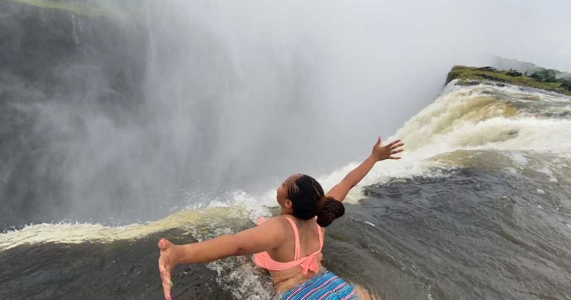SA lady spends last morning of 2020 taking breathtaking pictures SA lady spends last morning of 2020 taking breathtaking pictures