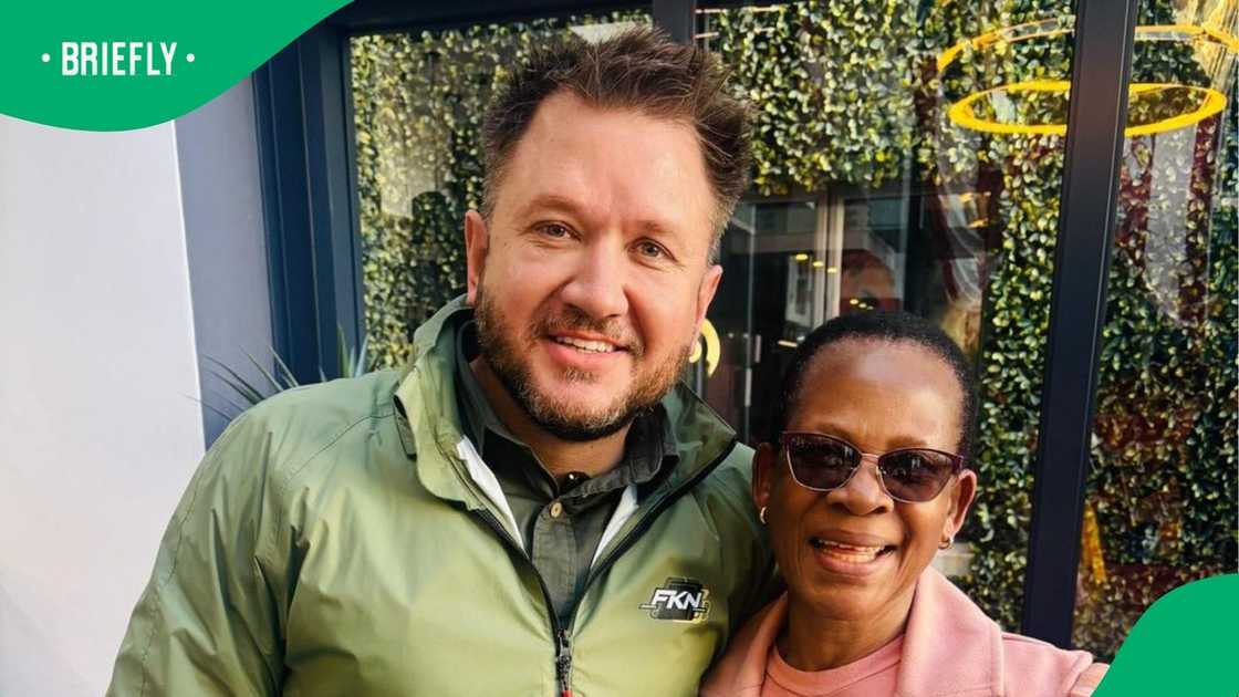 Malcolm and Sis Thembi entertained South Africans.