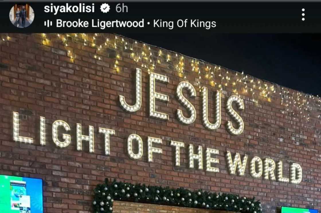 Siya Kolisi church. Siya Kolisi church.
