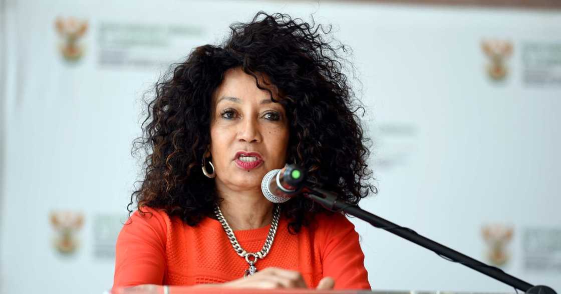 Lindiwe Sisulu