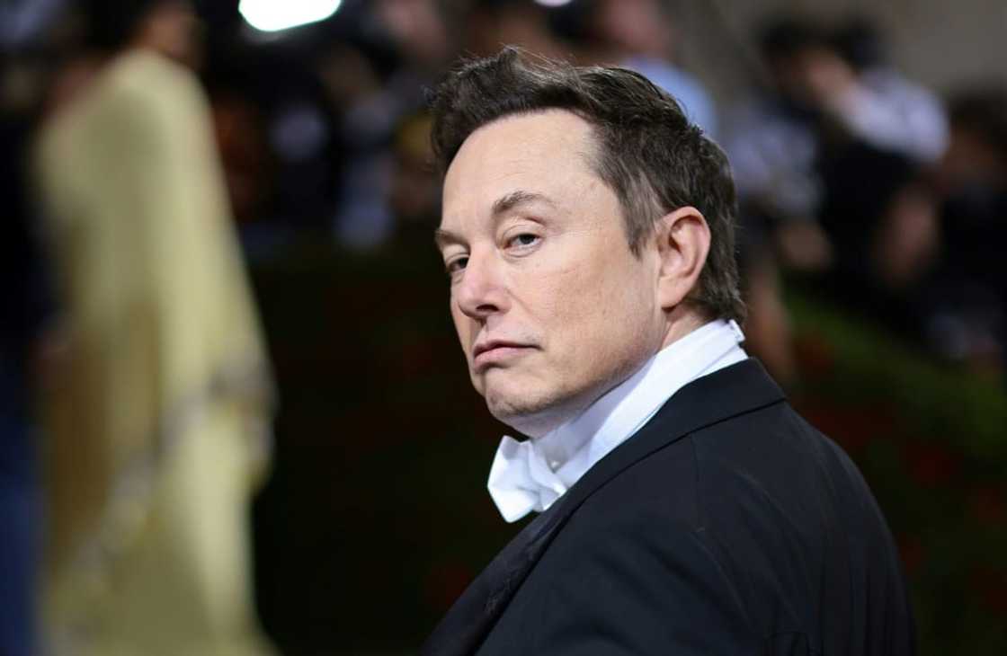 Twitter suspended an account tracking flights of Elon Musk's jet despite assertions by the billionaire buyer of the social media platform that it would be left to be in the name of free speech Twitter suspended an account tracking flights of Elon Musk's jet despite assertions by the billionaire buyer of the social media platform that it would be left to be in the name of free speech