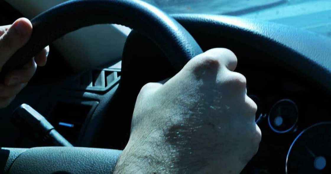 Motorist, alleged robbers, shoots dead, road spike, punctured tyre Motorist, alleged robbers, shoots dead, road spike, punctured tyre