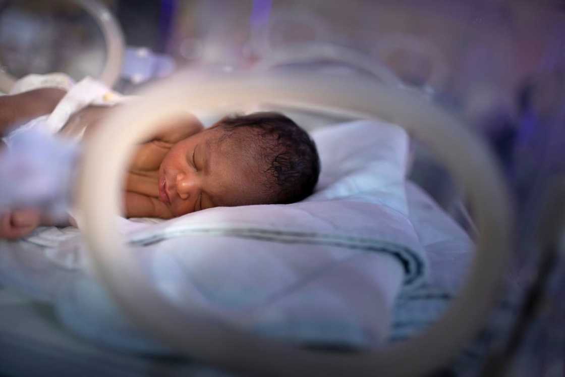 Baby, birth, delivered, Police Baby, birth, delivered, Police