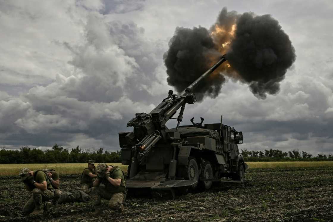 Ukrainian troops have praised French-made CAESAR self-propelled howitzers Ukrainian troops have praised French-made CAESAR self-propelled howitzers