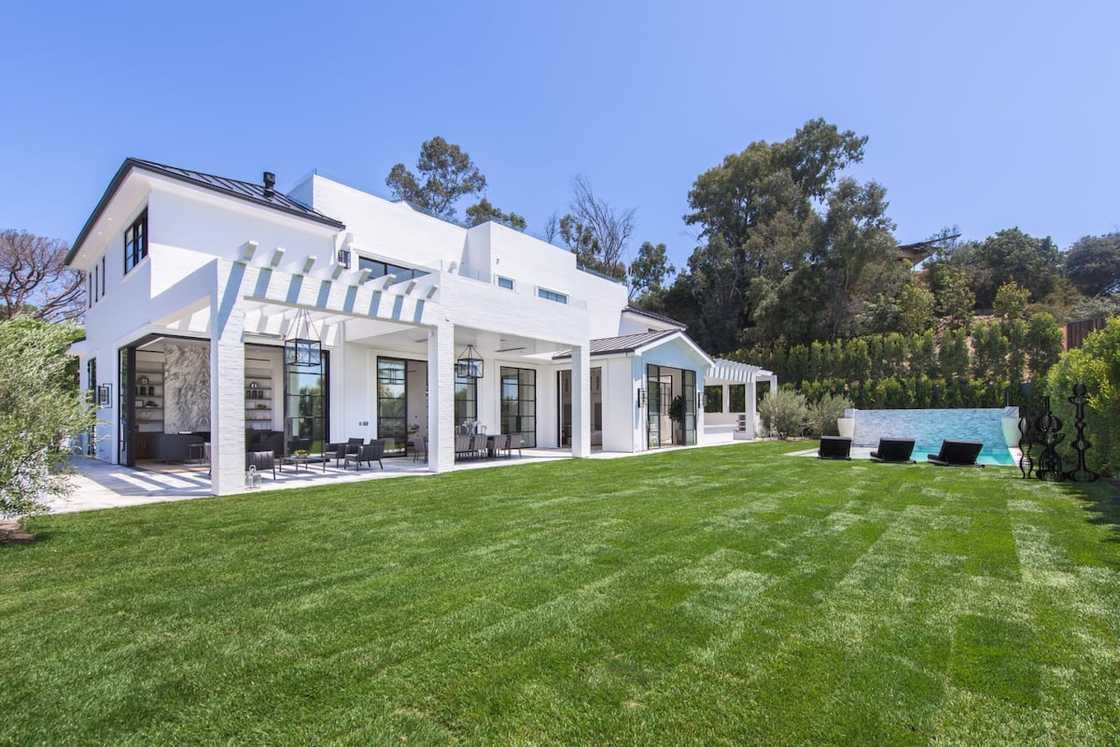 Who owns the most expensive house? Who owns the most expensive house?
