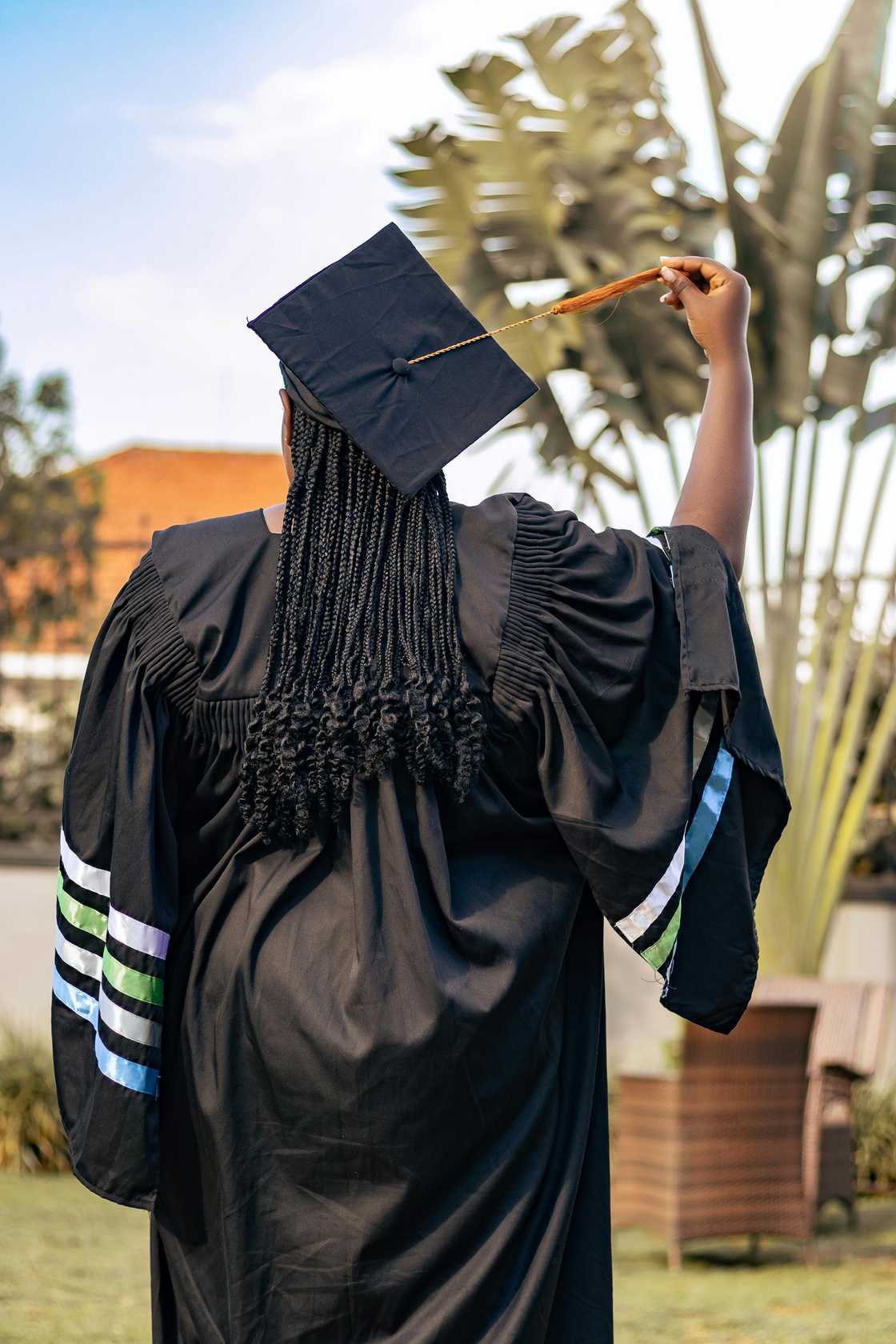 South Africans still congratulates late graduation South Africans still congratulates late graduation