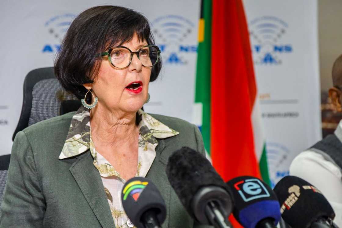 Transport minister Barbara Creecy conveyed her condolences to the family of those who died in the Limpopo bus crash Transport minister Barbara Creecy conveyed her condolences to the family of those who died in the Limpopo bus crash