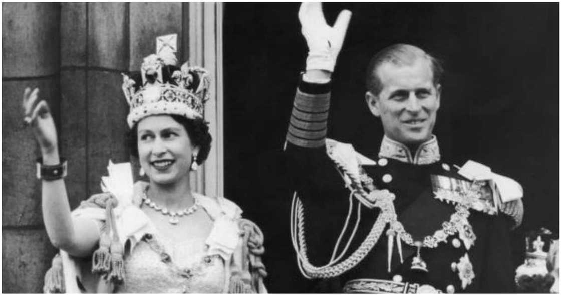 15 enchanting photos of Prince Phillip and Queen Elizabeth during their younger years