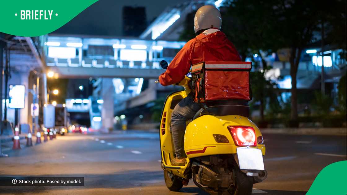 Deliver drivers work for long hours at a time. Deliver drivers work for long hours at a time.