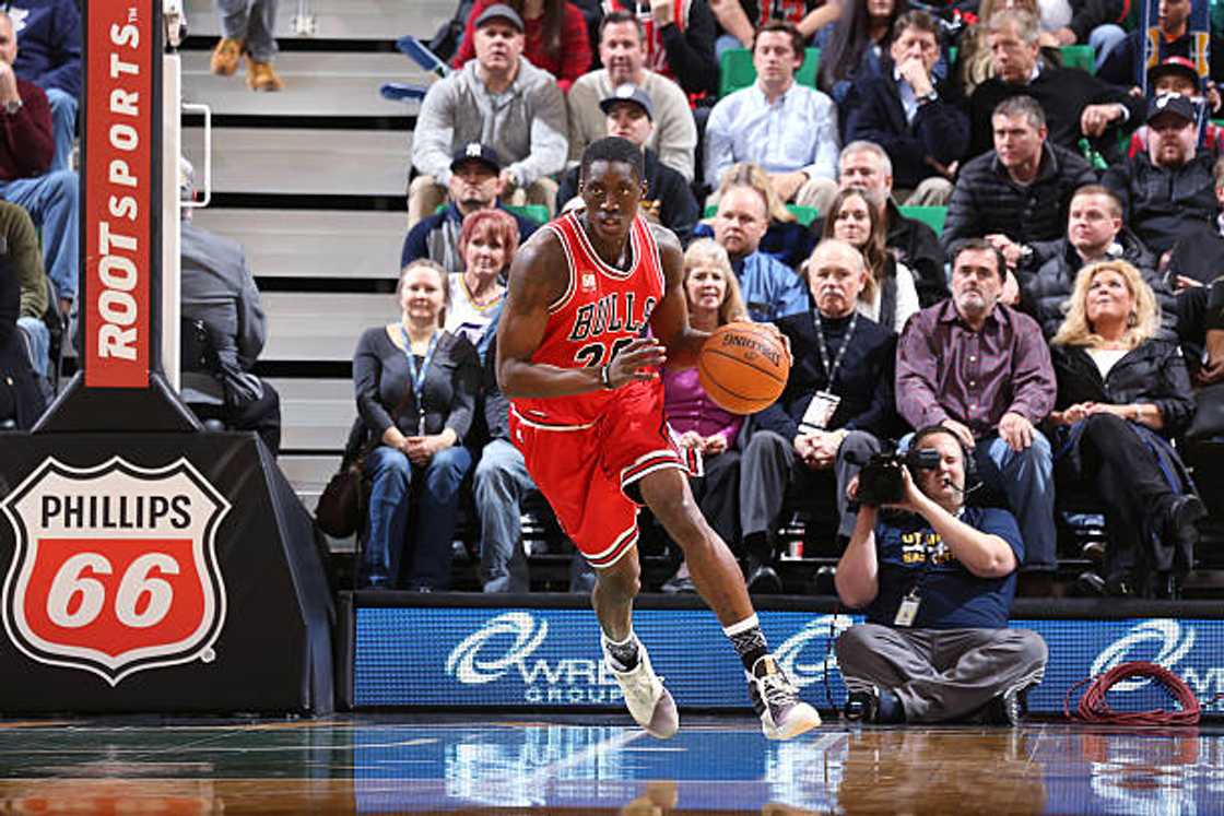 Tony Snell at EnergySolutions Arena in Salt Lake City, Utah