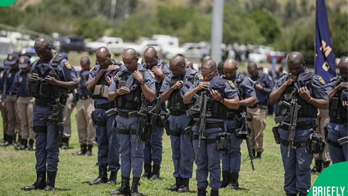 SAPS officers