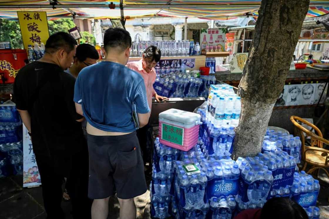 The eastern province of Fujian, and neighbouring Zhejiang, saw temperatures climb above 41 Celsius (106 F) at the weekend