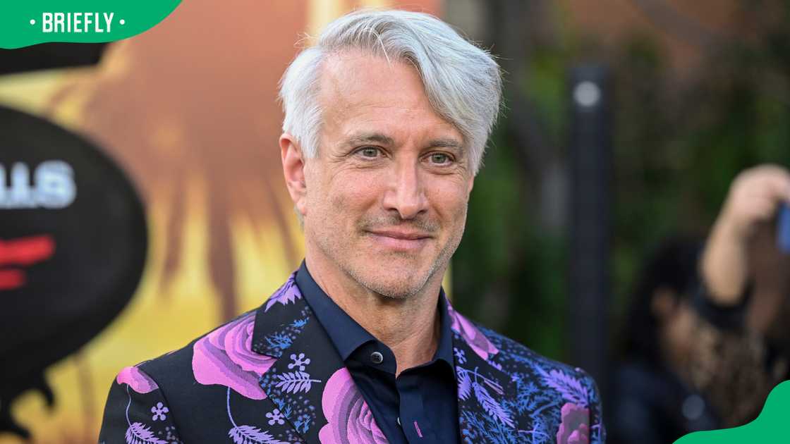 Bronson Pinchot in Beverly Hills Bronson Pinchot in Beverly Hills