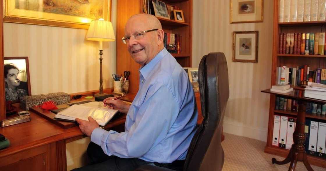 Wilbur Smith, author, life and career, Courtney Series, death