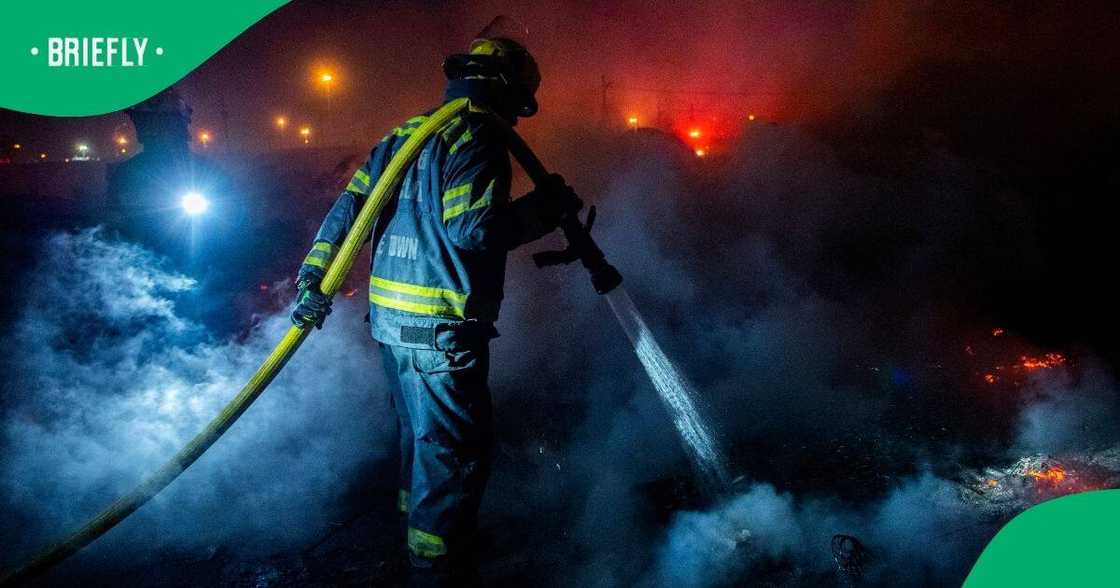 Deadly fire kills two, displaces seven in Strand Deadly fire kills two, displaces seven in Strand
