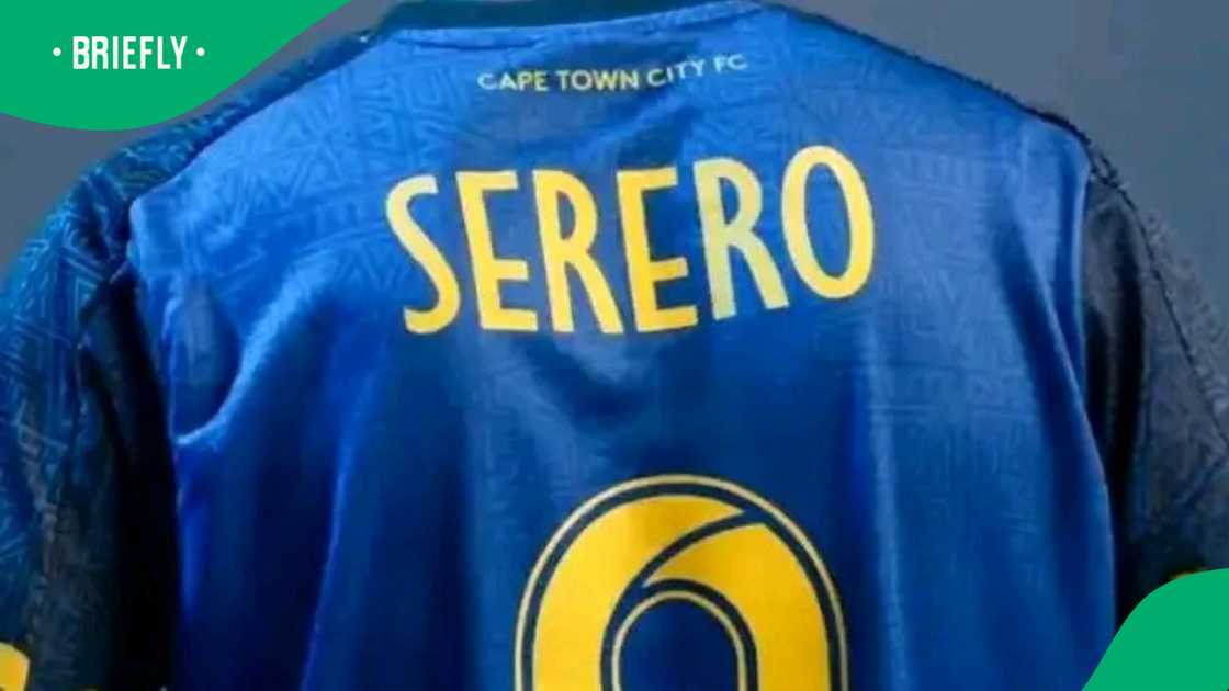 Former Ajax Amsterdam midfielder Thulani Serero has officially joined Cape Town City, marking his return to South African football.