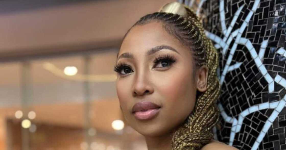 Fans are accusing Enhle Mbali of thirst trapping Fans are accusing Enhle Mbali of thirst trapping