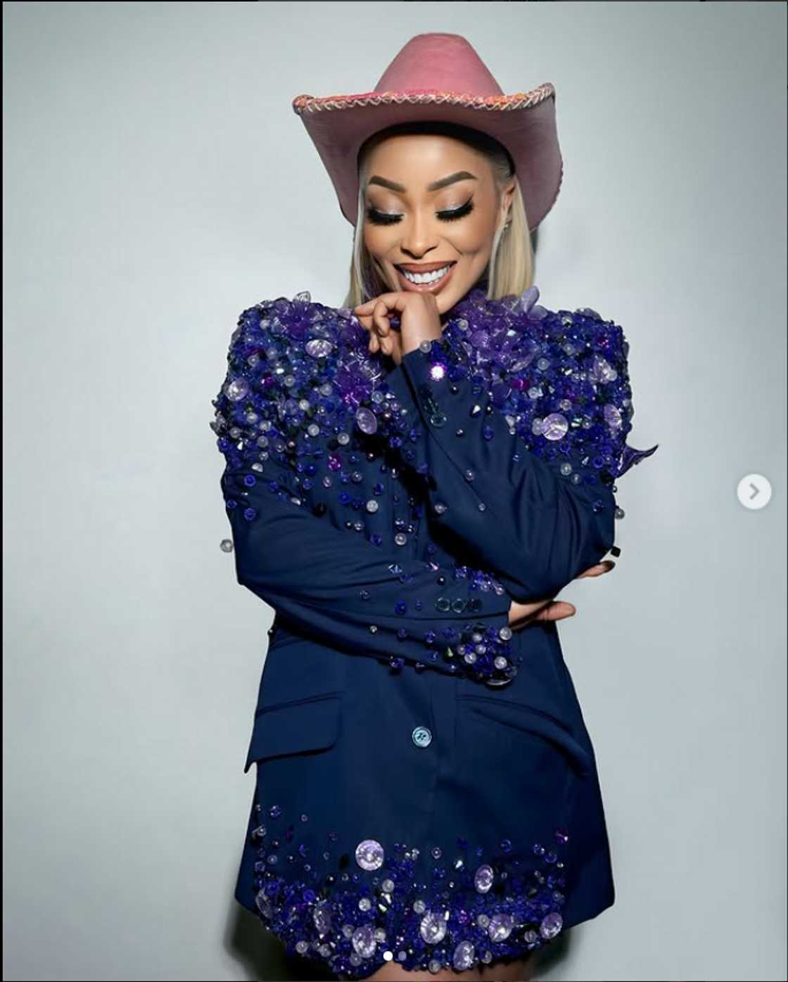 Khanyi Mbau stuns in new picture Khanyi Mbau stuns in new picture