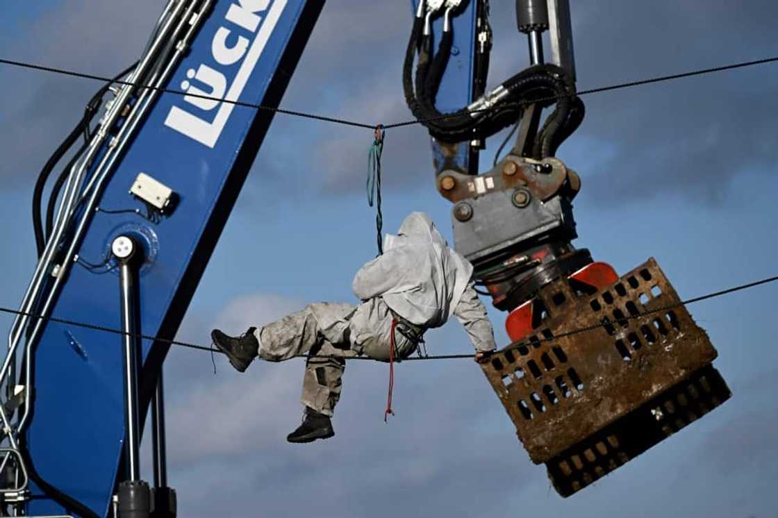 Police have promised those detained will not be arrested but will be removed from the camp and prevented from returning Police have promised those detained will not be arrested but will be removed from the camp and prevented from returning