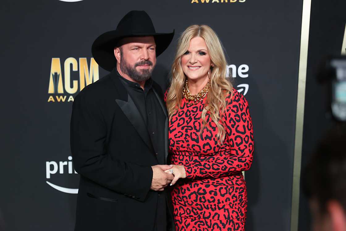 Garth Brooks and his wife Trisha Yearwood pose for picture during the Academy of Country Music awards at The Ford Centre at The Star in Frisco