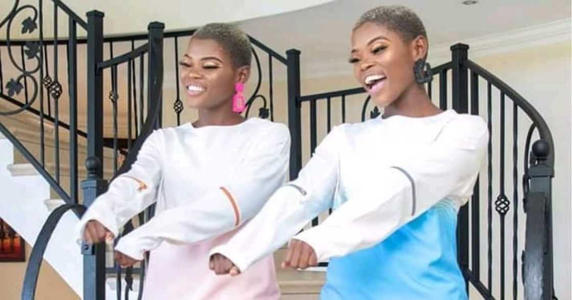 Qwabe Twins joined thousands of maidens at the Zulu Reed Dance Qwabe Twins joined thousands of maidens at the Zulu Reed Dance