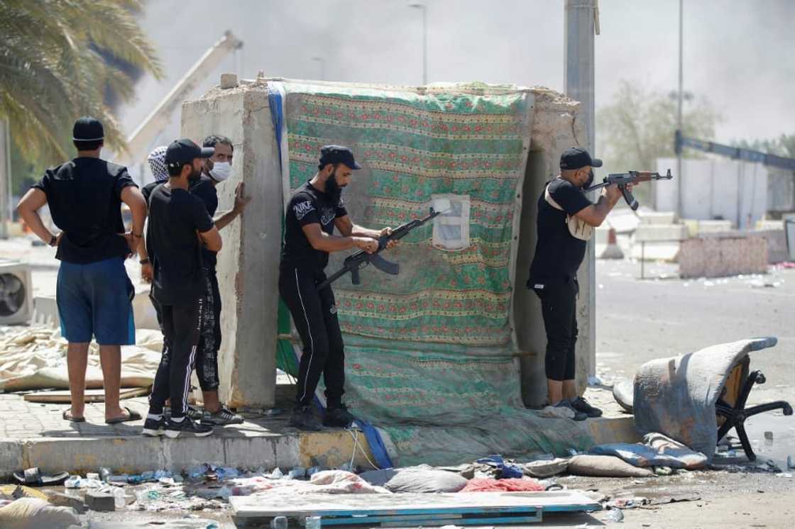 Members of Saraya al-Salam clash with Iraqi security forces in the Green Zone on August 30 Members of Saraya al-Salam clash with Iraqi security forces in the Green Zone on August 30