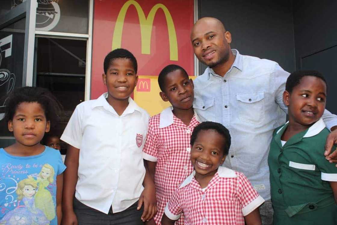 Uzalo actors with their spouses and kids Uzalo actors with their spouses and kids