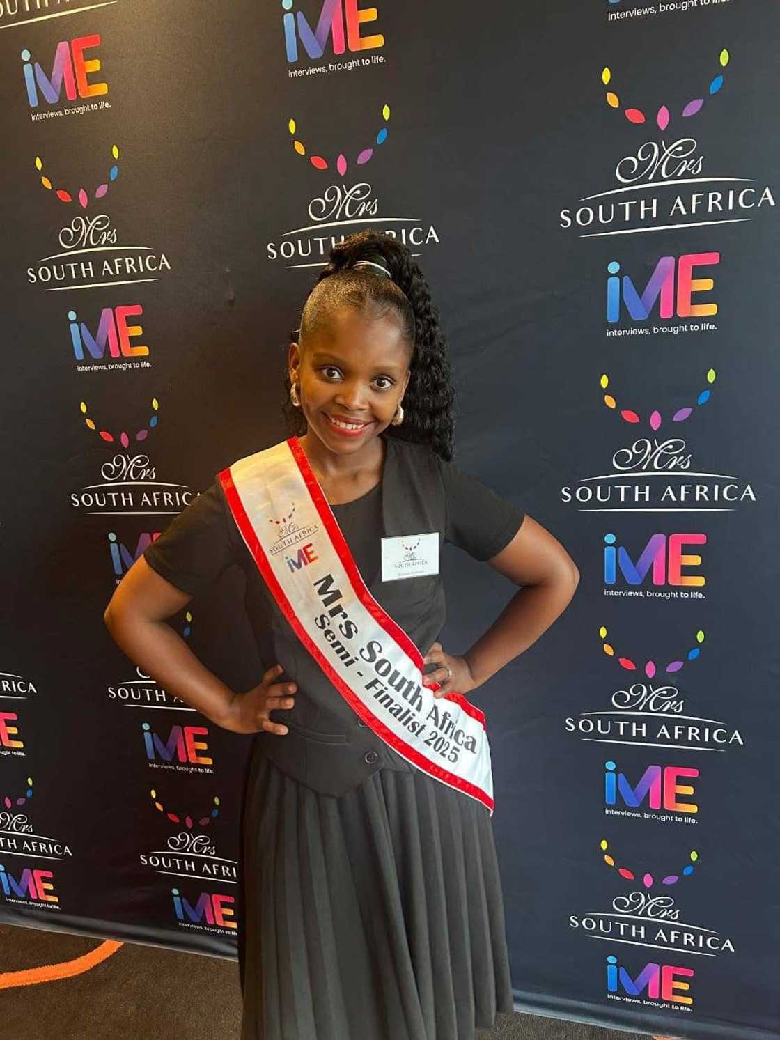 A semi-finalist for Mrs South Africa. A semi-finalist for Mrs South Africa.