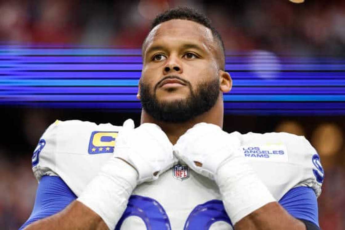 Who is Aaron Donald's wife?