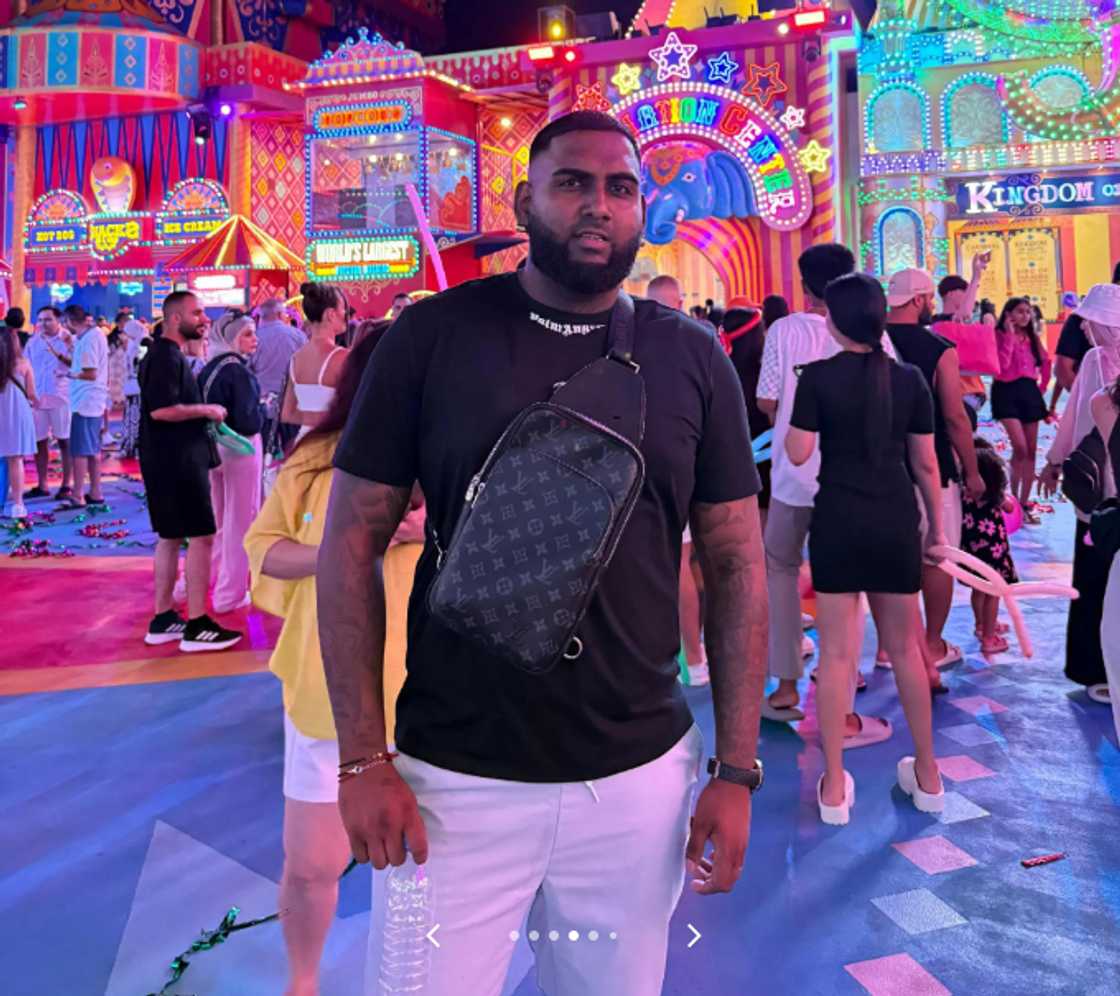 Locals who know the waiter commented that he is known for his warmth and deserves the blessing Locals who know the waiter commented that he is known for his warmth and deserves the blessing