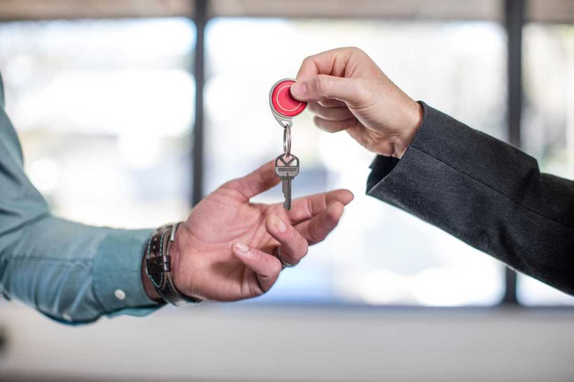 Real estate agent salary Real estate agent salary