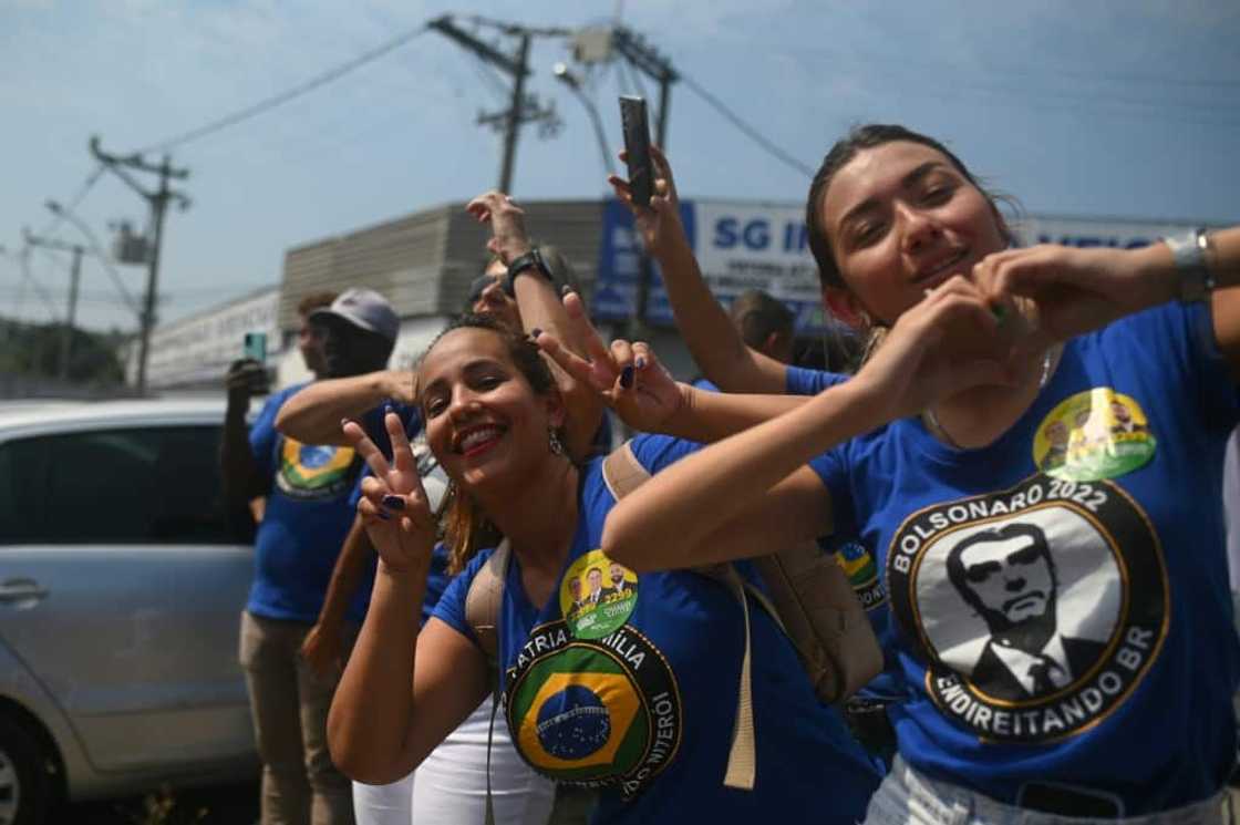 Bolsonaro also has his youthful supporters Bolsonaro also has his youthful supporters
