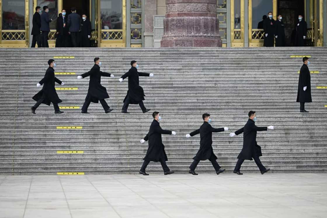 Analysts agree that stuck between deep reforms to restart economic growth and efforts to strengthen the state's power, China's policymakers have little room for manoeuvre Analysts agree that stuck between deep reforms to restart economic growth and efforts to strengthen the state's power, China's policymakers have little room for manoeuvre