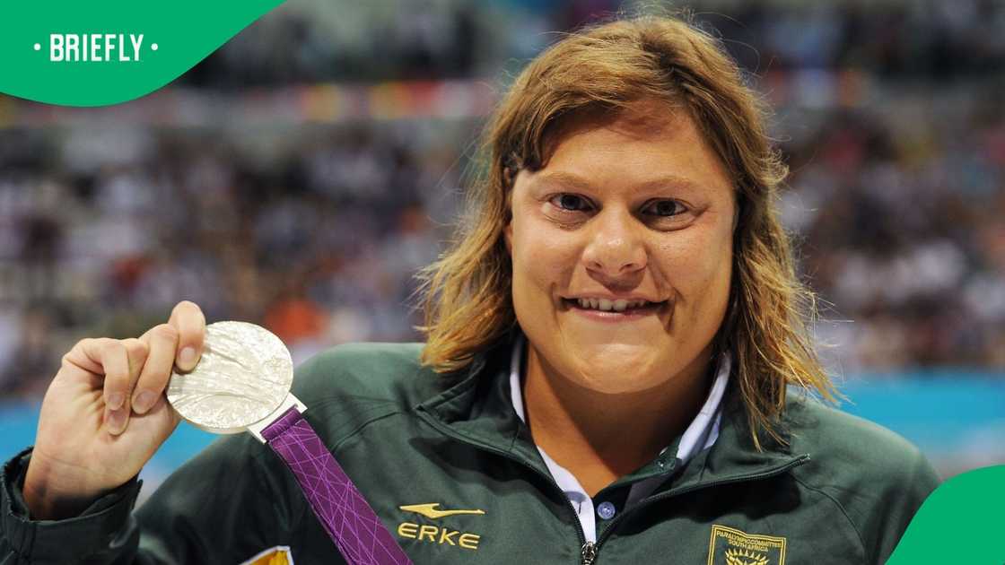 Natalie du Toit, South Africa, Women's 100m Freestyle, London, England