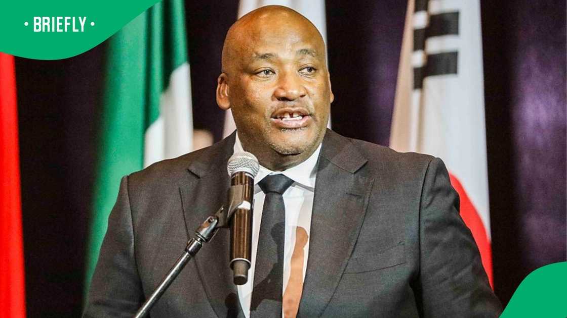 Sizwe Dhlomo reacts to Gayton McKenzie allegedly deleting posts Sizwe Dhlomo reacts to Gayton McKenzie allegedly deleting posts