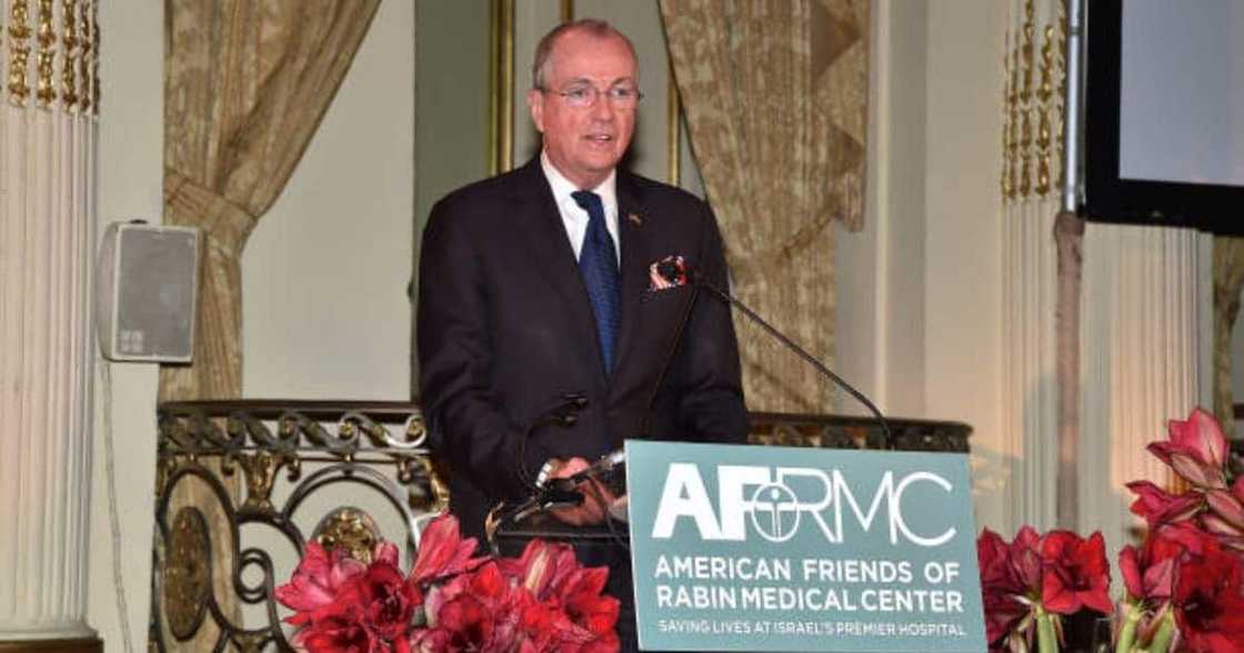 US Introduces Free Beer, Doughnuts to Encourage Citizens to Take COVID-19 Vaccines US Introduces Free Beer, Doughnuts to Encourage Citizens to Take COVID-19 Vaccines