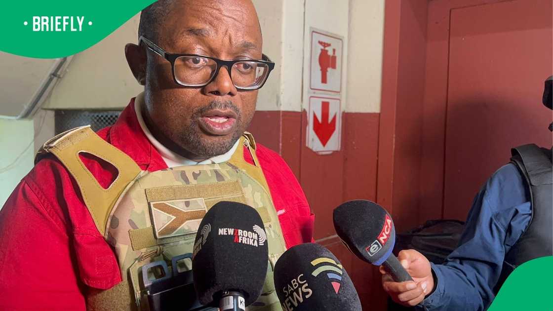 Dr Mgcini Tshwaku Dr Mgcini Tshwaku