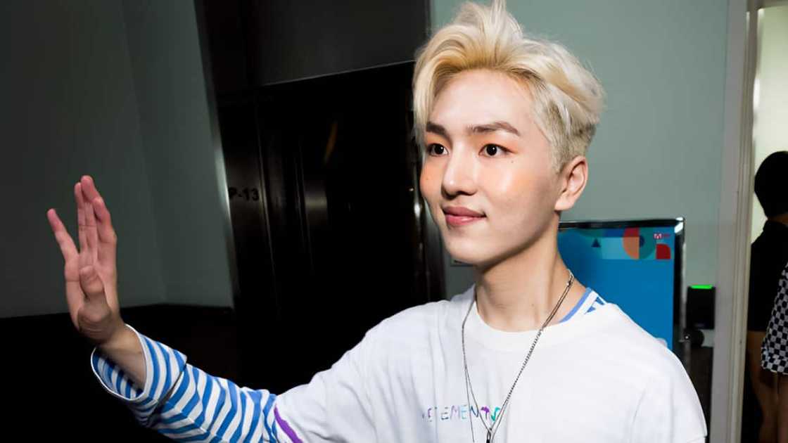 Vocalist Yan An at KCON 2018 LA at Los Angeles Convention Center on 11 August 2018 in Los Angeles, California. Vocalist Yan An at KCON 2018 LA at Los Angeles Convention Center on 11 August 2018 in Los Angeles, California.