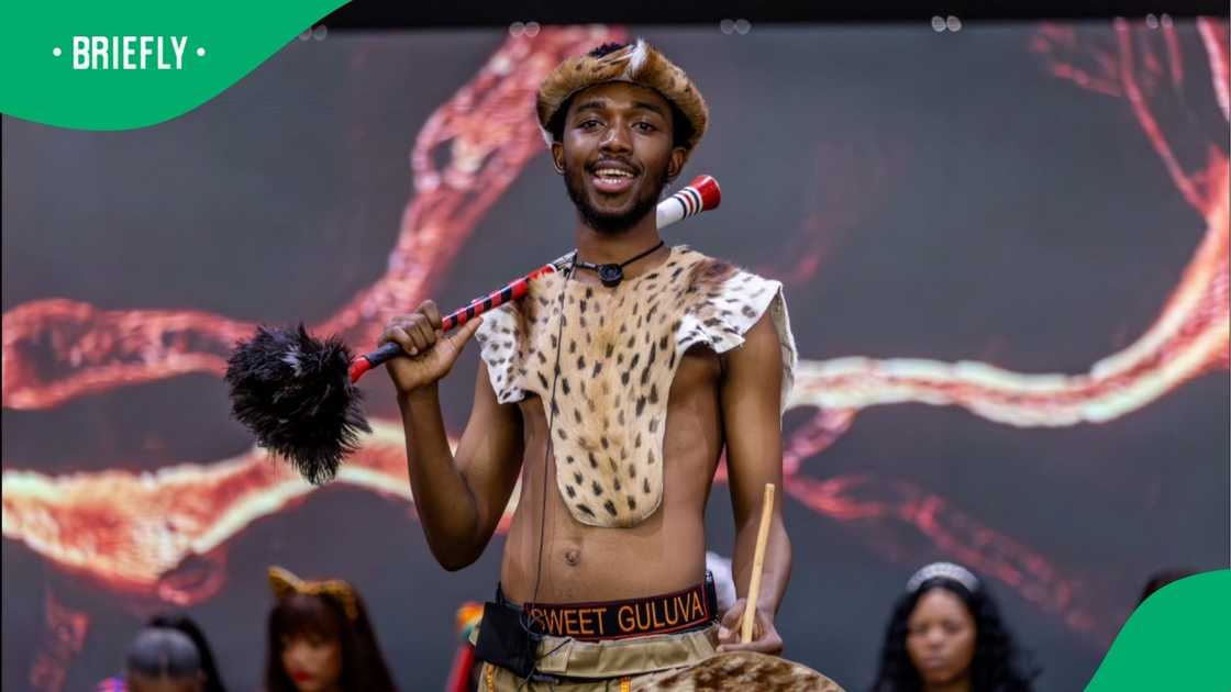 Sweet Guluva's fans celebrated his win Sweet Guluva's fans celebrated his win