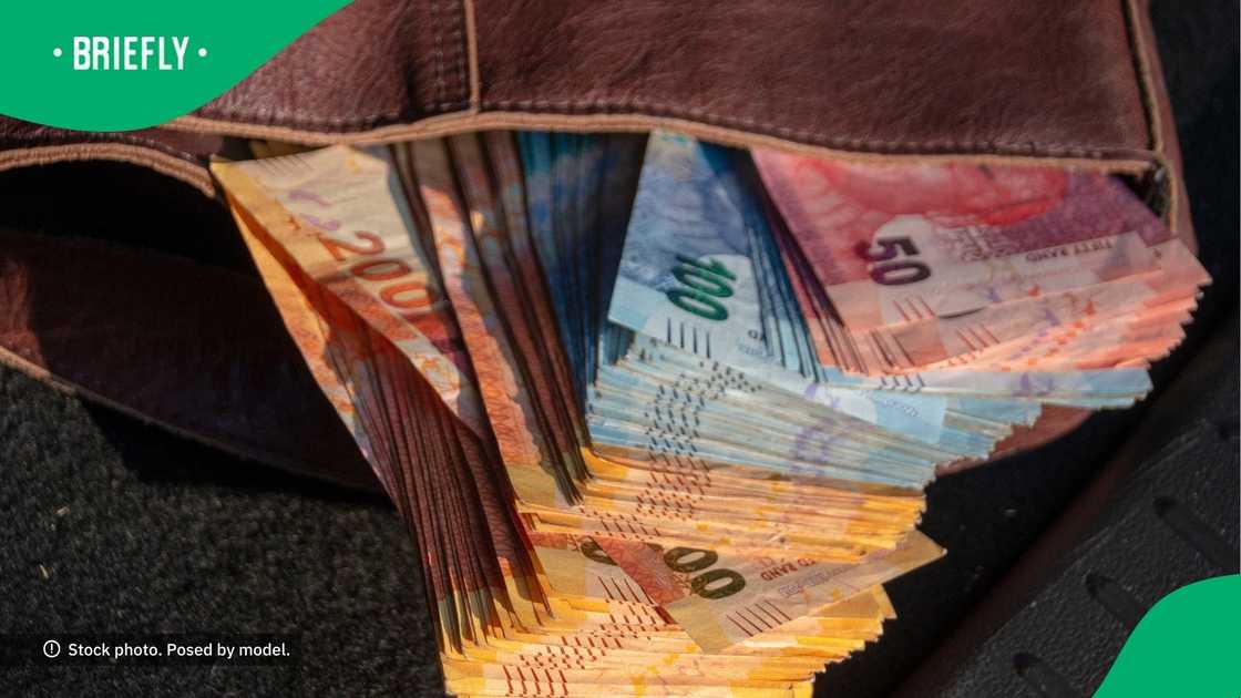 Man becomes suspect Man becomes suspect