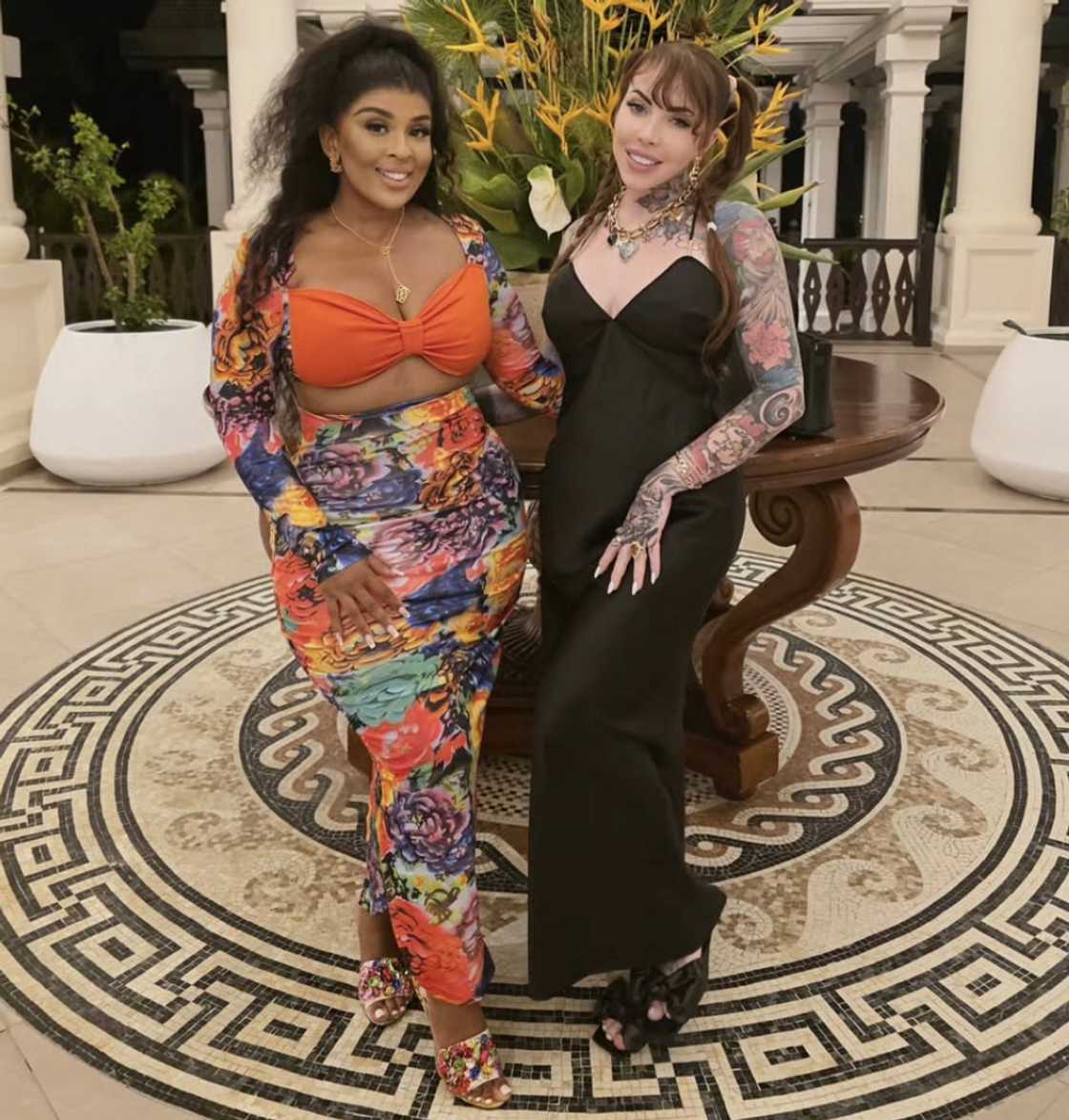 Jojo Robinson, Londie London and Nonku Williams are in Mauritius Jojo Robinson, Londie London and Nonku Williams are in Mauritius