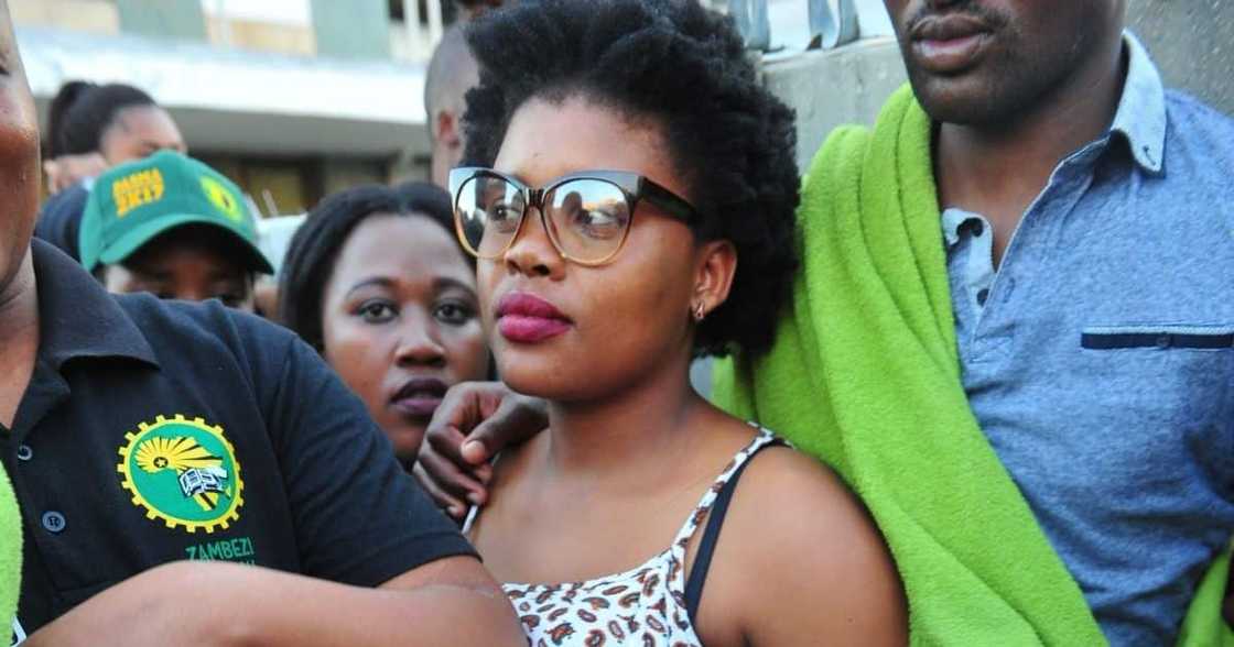 Business man, Malcolm X, pledges to repay R500k spent by Sibongile Mani, urges other business men Business man, Malcolm X, pledges to repay R500k spent by Sibongile Mani, urges other business men