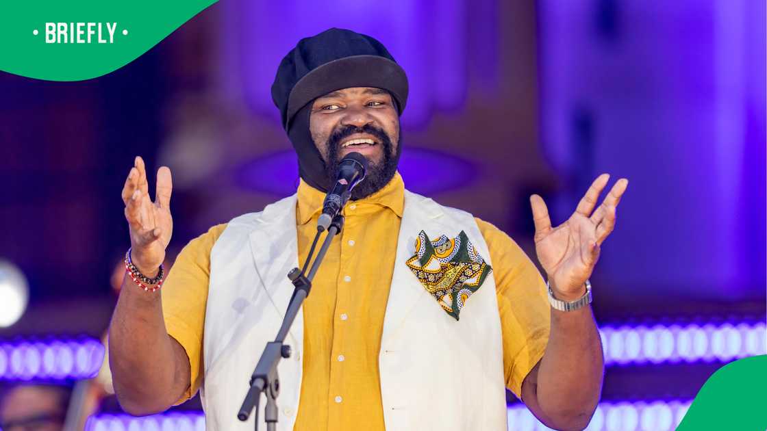 Netizens excited about Gregory Porter's return.