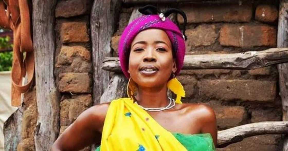 Ntsiki Mazwai and MacG are at loggerheads Ntsiki Mazwai and MacG are at loggerheads