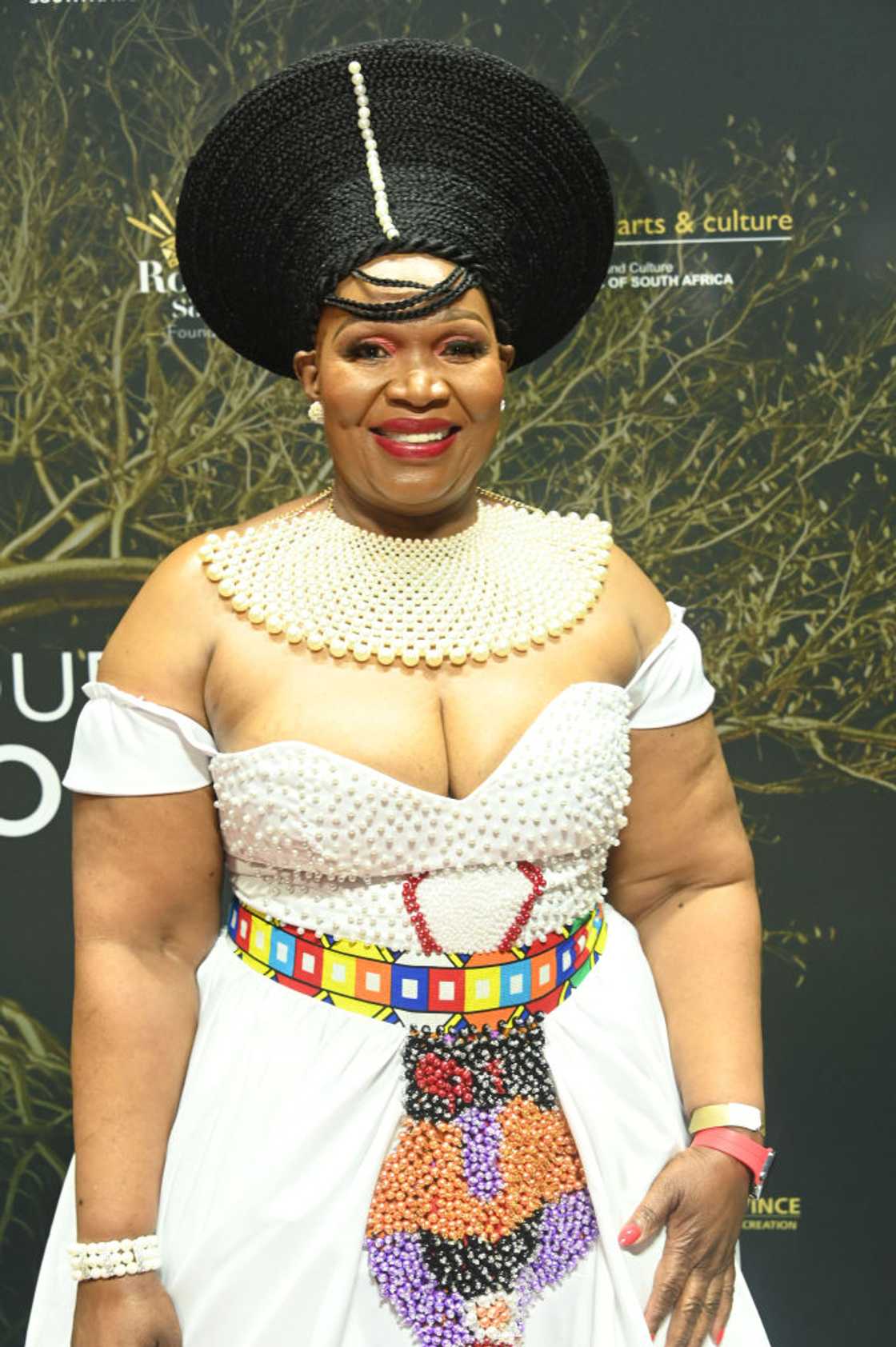 Deli Malinga is nominated at an awards ceremony.