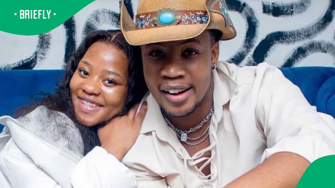 Naledi Aphiwe and Mawelele have broken up. Naledi Aphiwe and Mawelele have broken up.