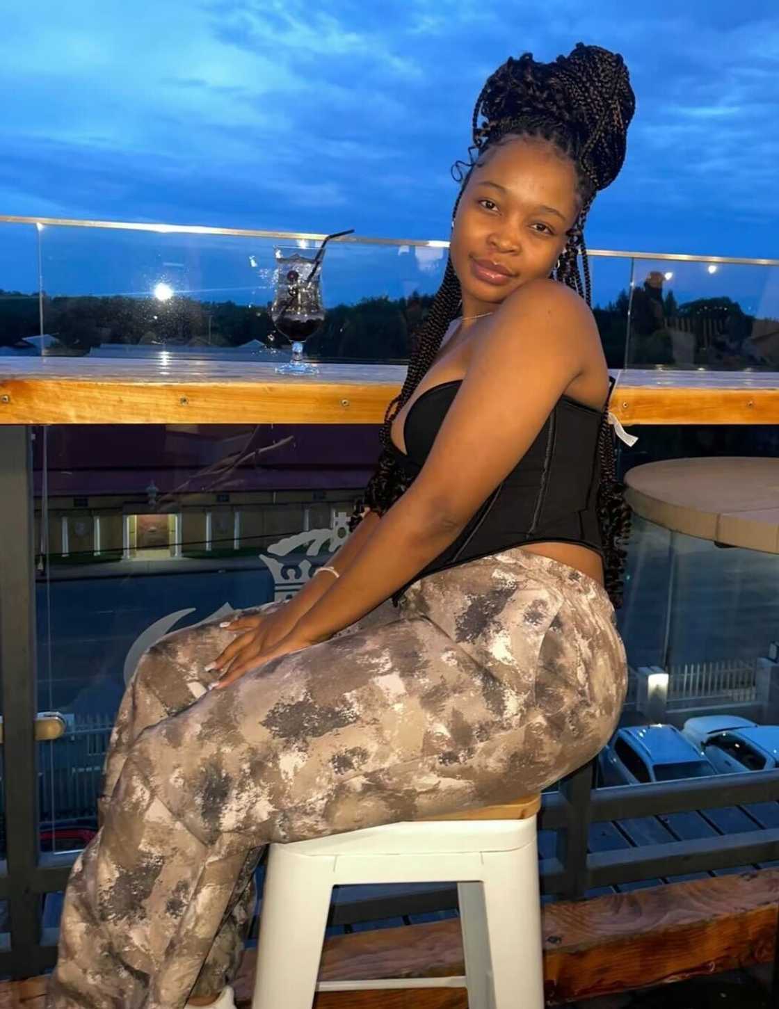 A community welcomed a graduate in a heartwarming way after she bagged her degree. A community welcomed a graduate in a heartwarming way after she bagged her degree.