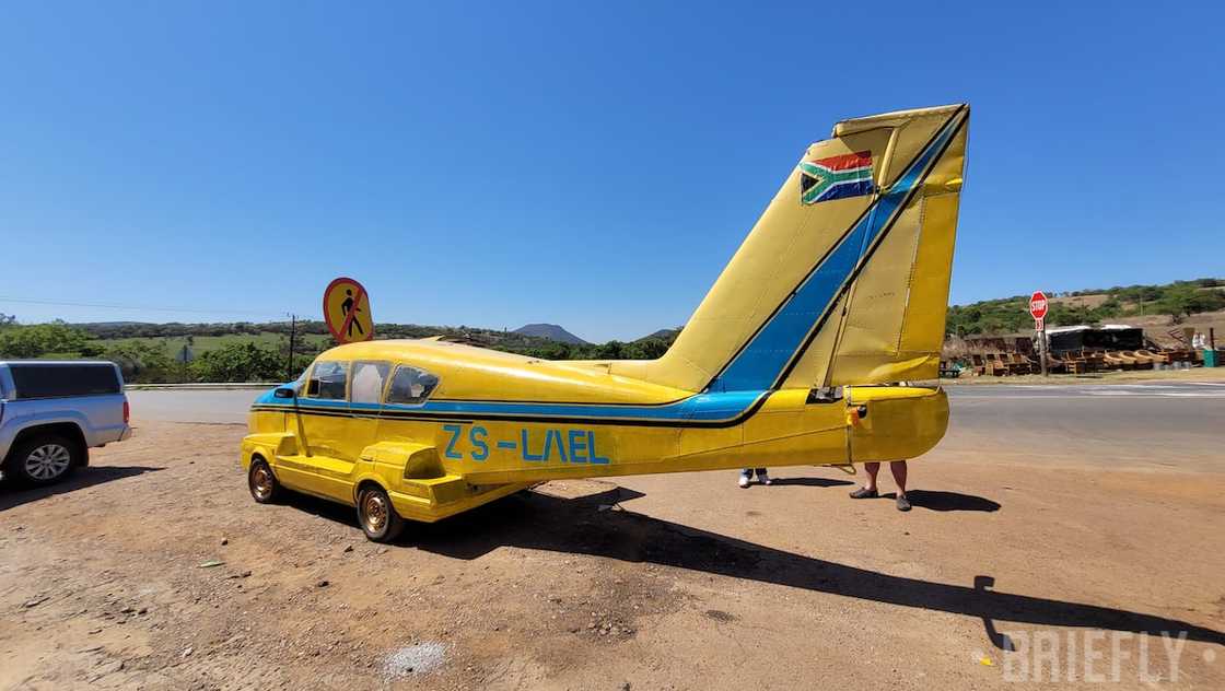 North West Man Builds Impressive Airplane-Car, Video has South Africans Amused